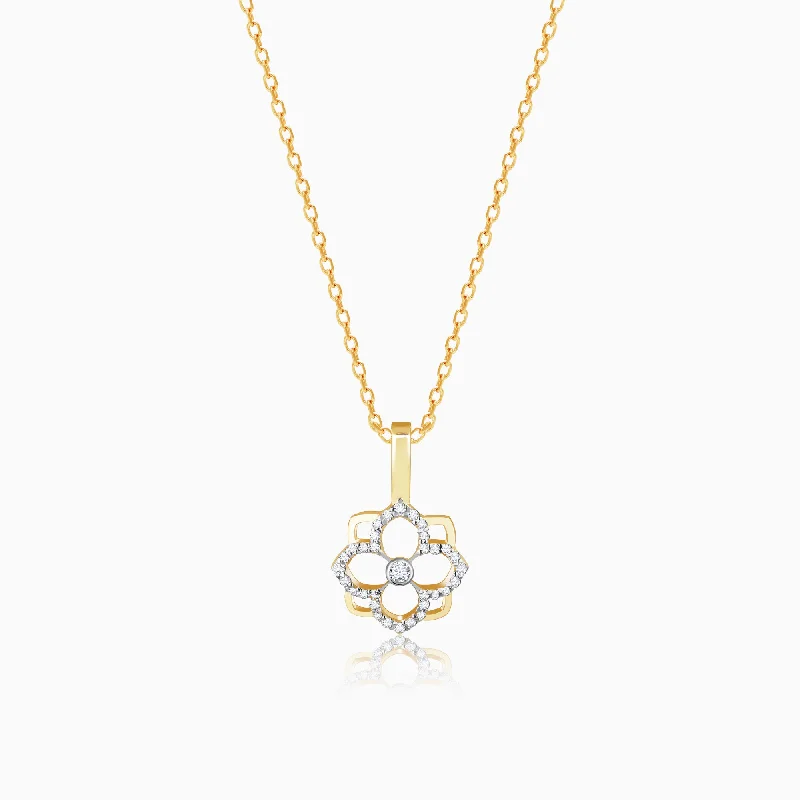 Best necklaces and pendants with rose gold for a warm and romantic appeal-Gold Gracious Flower Diamond Pendant