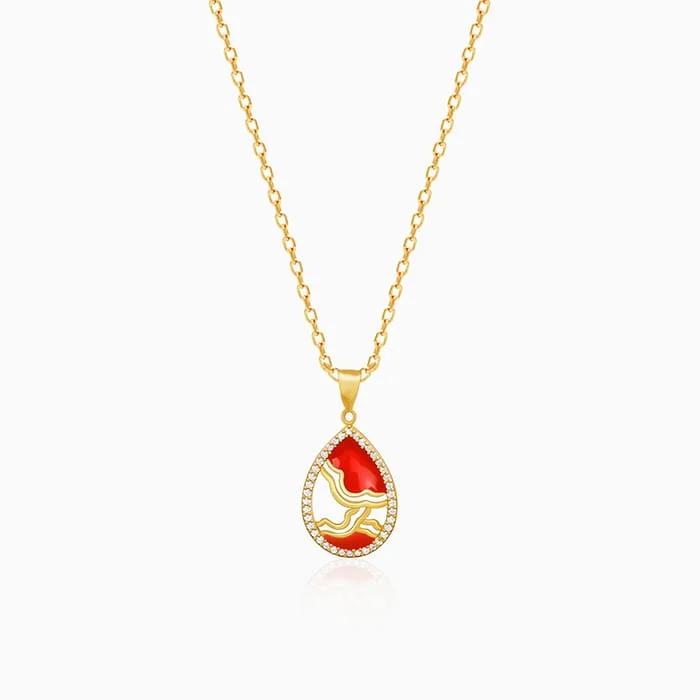 Beautiful necklaces and pendants with diamond halo settings for extra brilliance-Golden Royal Heritage Pendant with Link Chain