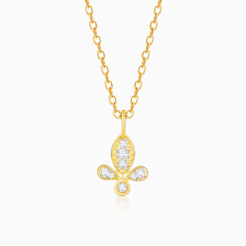 Best necklaces and pendants with adjustable chains for a customizable fit-Gold Flawless Flower Diamond Pendant