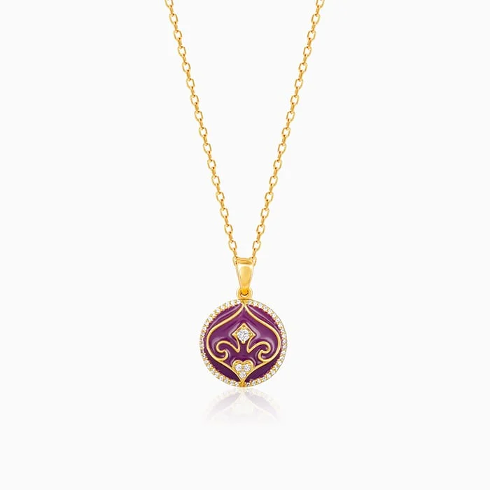 Best necklaces and pendants with cubic zirconia for a budget-friendly dazzling effect-Golden Taj of Love Pendant with Link Chain