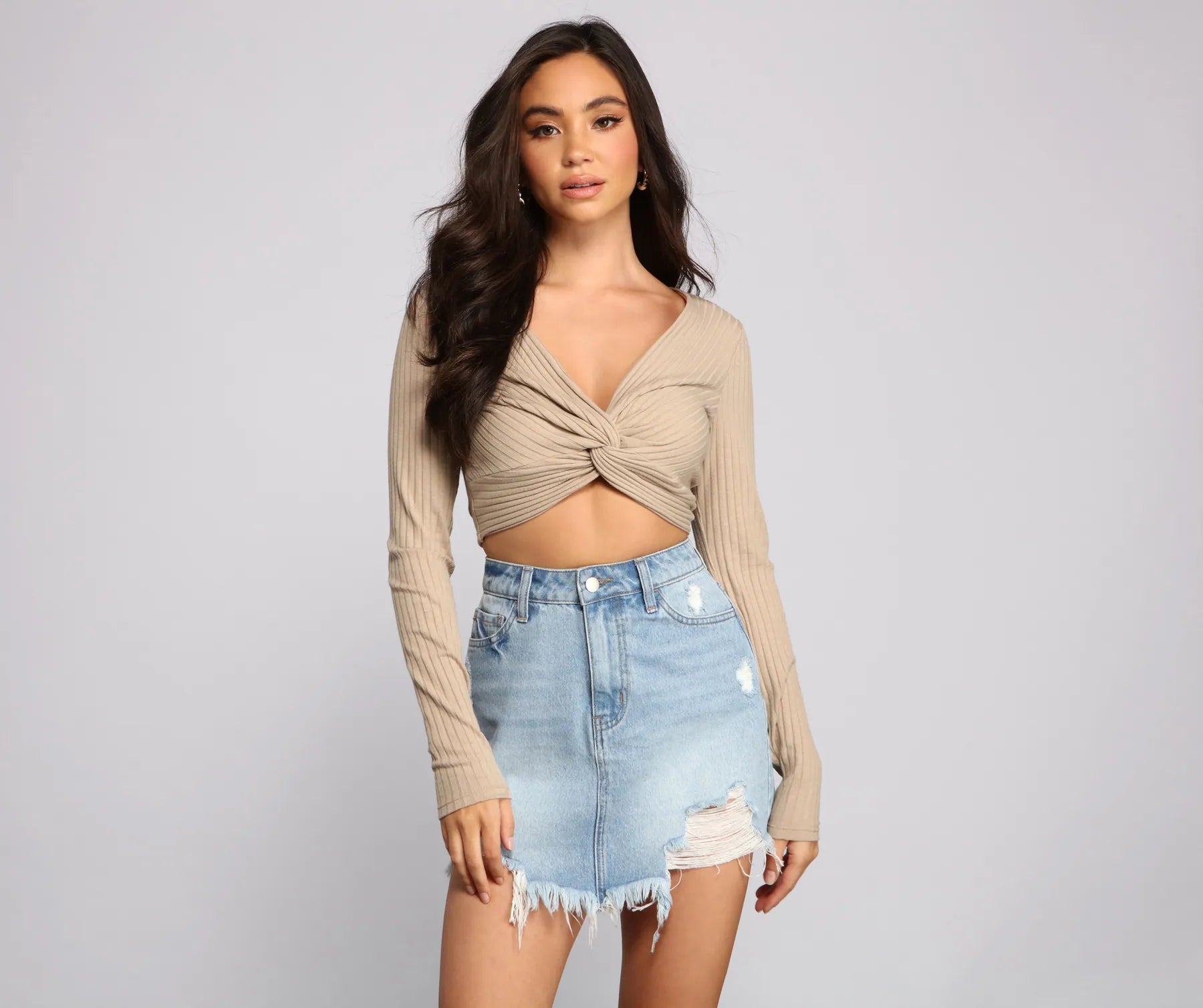 Tie-side crop top for women with adjustable tie details and relaxed fit-Ribbed Knit Twist Front Crop Top