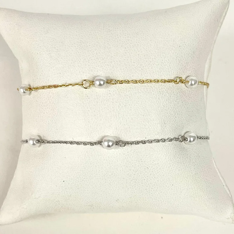 Rose gold bracelets with sleek minimalist designs -Pearl And Chain Bracelet