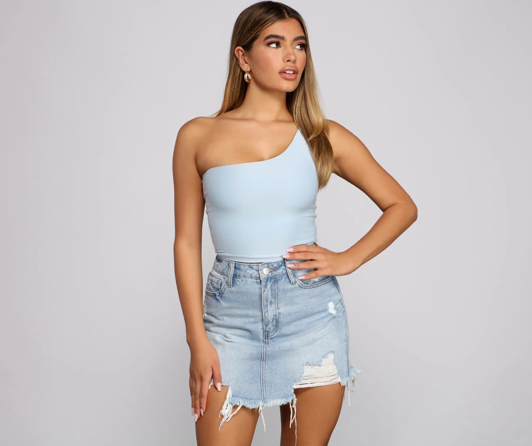 Lightweight cropped blouse for women with breathable fabric and flattering fit-Sultry Style One-Shoulder Crop Top