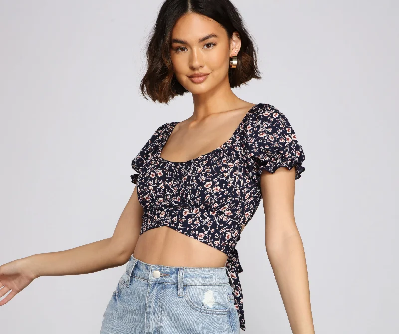 High-neck crop top for women with snug fit and casual chic look-Floral Obsession Puff Sleeve Crop Top