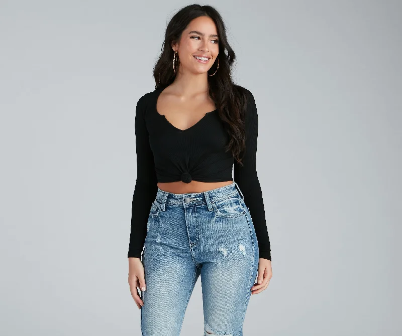 Cropped zip-up hoodie for women with modern style and easy closure-Effortless And Trendy Crop Top