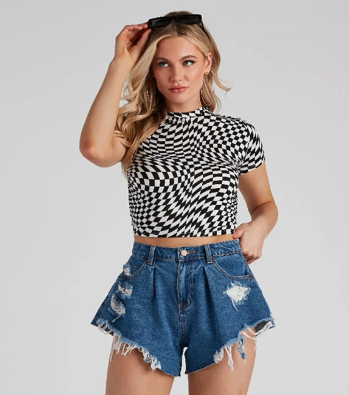 Wide sleeve crop top for women with airy fabric and stylish silhouette-Optical Illusion Checkered Crop Top